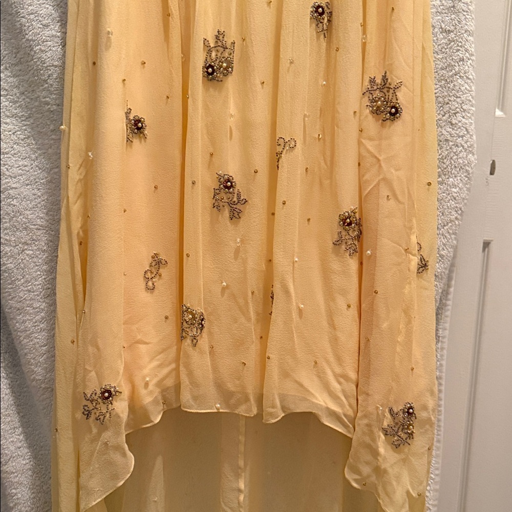 Laundry Yellow Sleeveless Dress with Evening Wrap - Picture 5 of 9